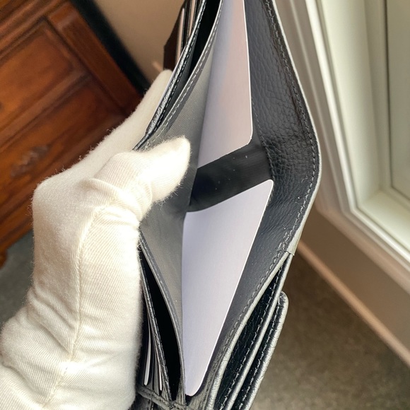 🤩 💕❤️Authentic Gucci wallet 615525 brand new ‼️ - Picture 13 of 16